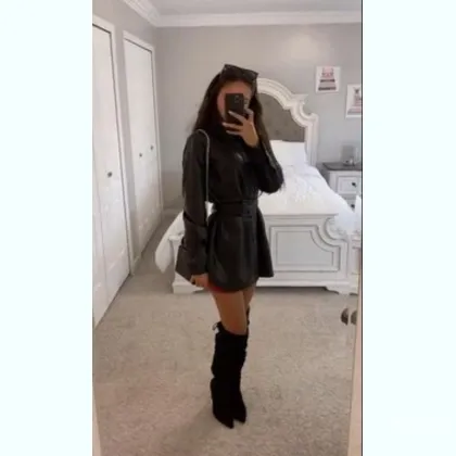 Привлекательная брюнетка желает...